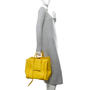 CELINE Snakeskin Medium Phantom Luggage Yellow CELINE Snakeskin Medium Phantom Luggage Yellow