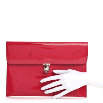 ALEXANDER MCQUEEN Patent Skull Lock Envelope Clutch Pink ALEXANDER MCQUEEN Patent Skull Lock Envelope Clutch Pink