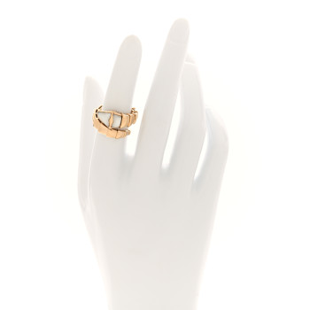 BULGARI 18K Yellow Gold Mother of Pearl Serpenti Ring M BULGARI 18K Yellow Gold Mother of Pearl Serpenti Ring M