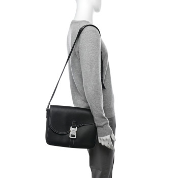 CHRISTIAN DIOR Grained Calfskin Medium Saddle Messenger Bag Black