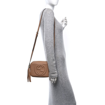 GUCCI Pebbled Calfskin Small Soho Disco Bag Camelia