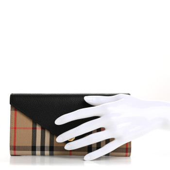 BURBERRY Vintage Check Grain Calfskin Halton Wallet Black