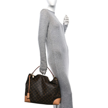 LOUIS VUITTON Monogram Berri MM LOUIS VUITTON Monogram Berri MM