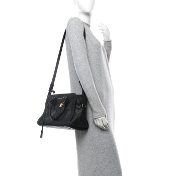 ALEXANDER MCQUEEN Pebbled Calfskin Small Skull Padlock Zip Around Tote Black ALEXANDER MCQUEEN Pebbled Calfskin Small Skull Padlock Zip Around Tote Black