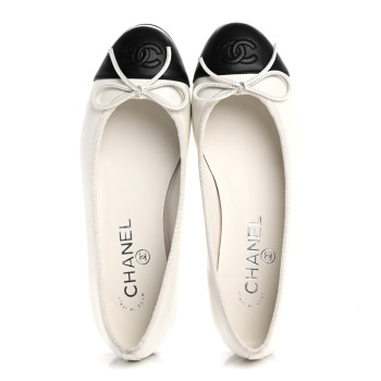 CHANEL Lambskin Cap Toe CC Ballerina Flats 36 White Black CHANEL Lambskin Cap Toe CC Ballerina Flats 36 White Black
