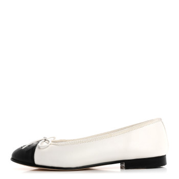 CHANEL Lambskin Cap Toe CC Ballerina Flats 36 White Black CHANEL Lambskin Cap Toe CC Ballerina Flats 36 White Black