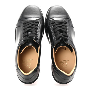 CHRISTIAN LOUBOUTIN Calfskin Vieira Flat Sneakers 39.5 Black CHRISTIAN LOUBOUTIN Calfskin Vieira Flat Sneakers 39.5 Black