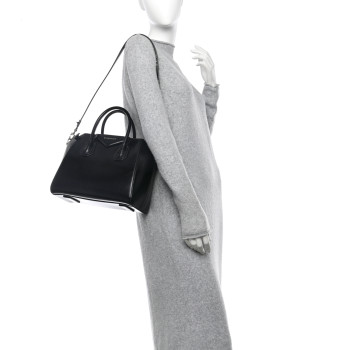 GIVENCHY Shiny Lord Calfskin Small Antigona Black GIVENCHY Shiny Lord Calfskin Small Antigona Black