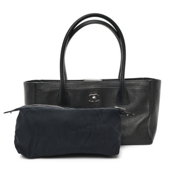 CHANEL Calfskin Small Cerf Executive Shopper Tote Black CHANEL Calfskin Small Cerf Executive Shopper Tote Black