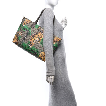 GUCCI GG Supreme Monogram Bengal Medium Shopping Tote Beige Yard