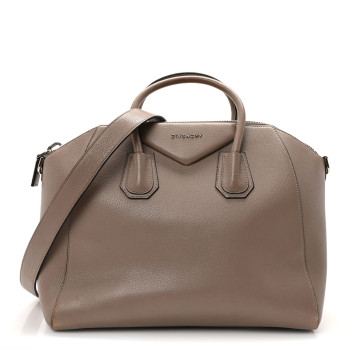 GIVENCHY Sugar Goatskin Medium Antigona Mastic GIVENCHY Sugar Goatskin Medium Antigona Mastic