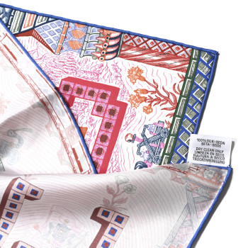 HERMES Silk Twill Super Silk Quest Detail Scarf 45 Rose Bleu Vert HERMES Silk Twill Super Silk Quest Detail Scarf 45 Rose Bleu Vert