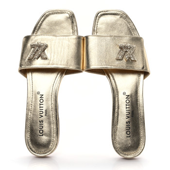 LOUIS VUITTON Metallic Calfskin Shake Flat Sandal 40 Gold LOUIS VUITTON Metallic Calfskin Shake Flat Sandal 40 Gold