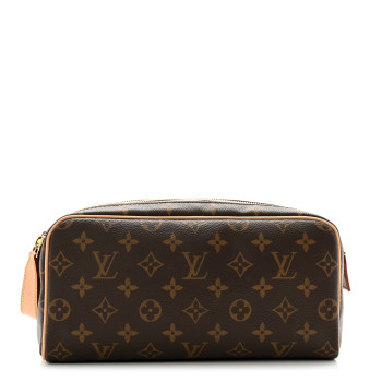 LOUIS VUITTON Monogram Dopp Kit Toilet Pouch LOUIS VUITTON Monogram Dopp Kit Toilet Pouch