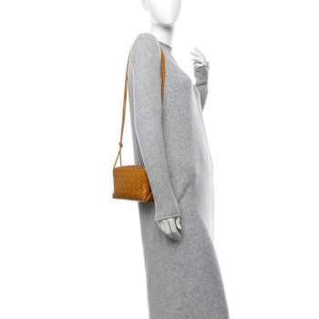 BOTTEGA VENETA Nappa Intrecciato Mini Loop Camera Bag Cob BOTTEGA VENETA Nappa Intrecciato Mini Loop Camera Bag Cob