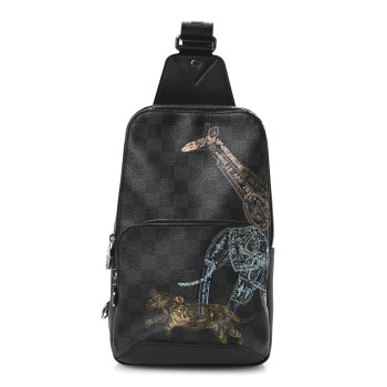 LOUIS VUITTON Damier Graphite Wild Animals Avenue Sling Backpack LOUIS VUITTON Damier Graphite Wild Animals Avenue Sling Backpack
