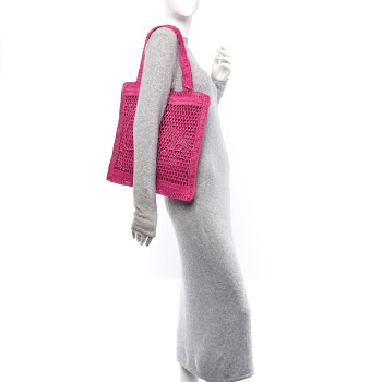 CHLOE Raffia Summer Banana Tote Fuchsia Rose CHLOE Raffia Summer Banana Tote Fuchsia Rose