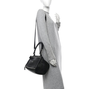 GIVENCHY Sugar Goatskin Small Pandora Black GIVENCHY Sugar Goatskin Small Pandora Black