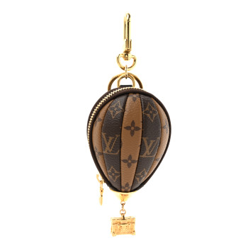 LOUIS VUITTON Reverse Monogram Dream Key Holder LOUIS VUITTON Reverse Monogram Dream Key Holder